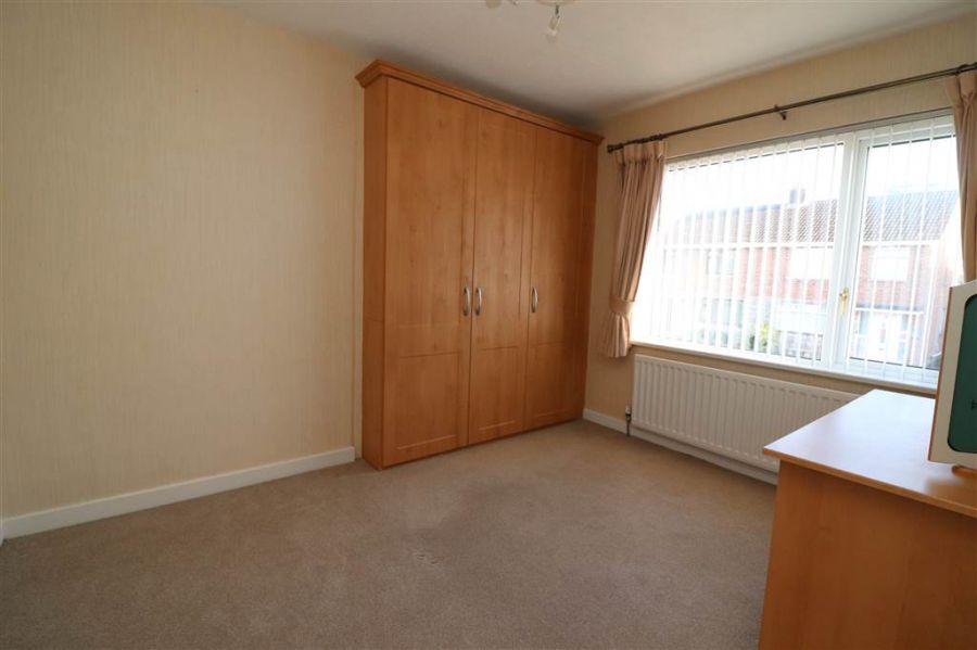 17 Pond Park Crescent