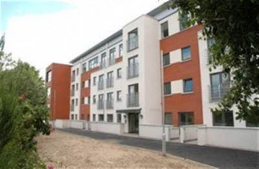 8 Garvey Mews