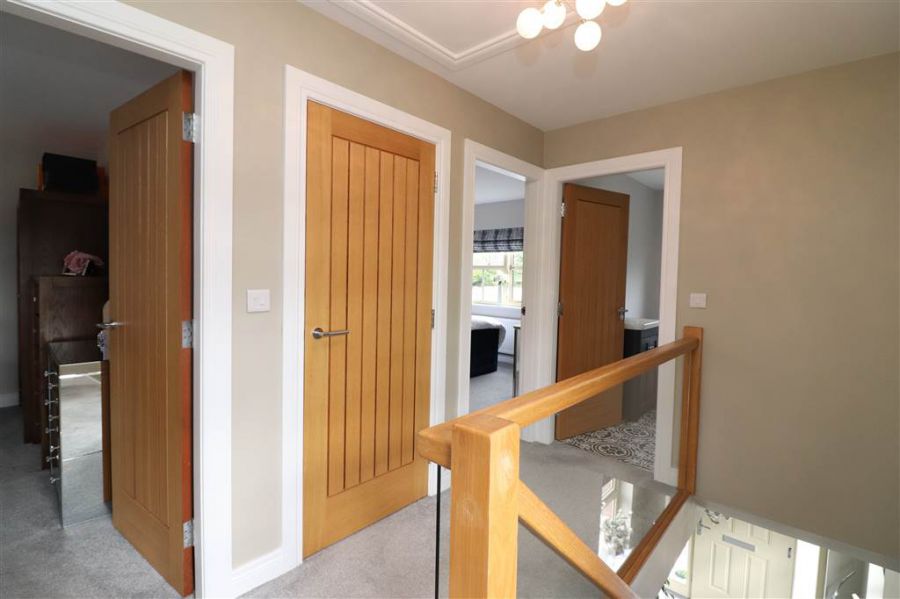 70 Monree Hill