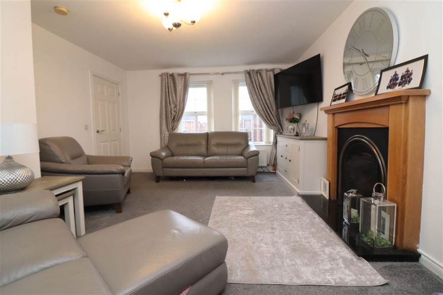 53 Wellington Park Drive