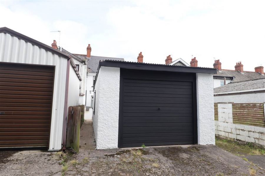 33 Warren Park Drive
