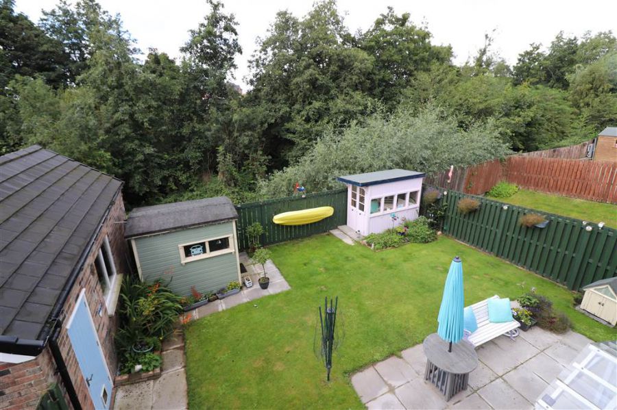 48 Glenbrae