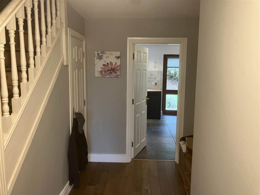 6 Church Glen