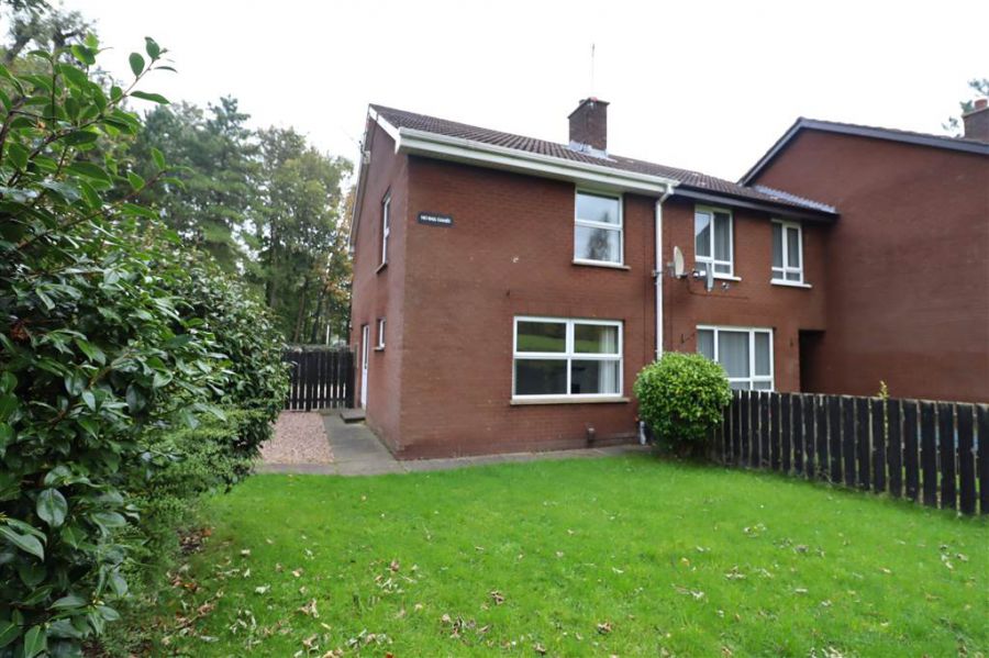 20 Knockburn Drive