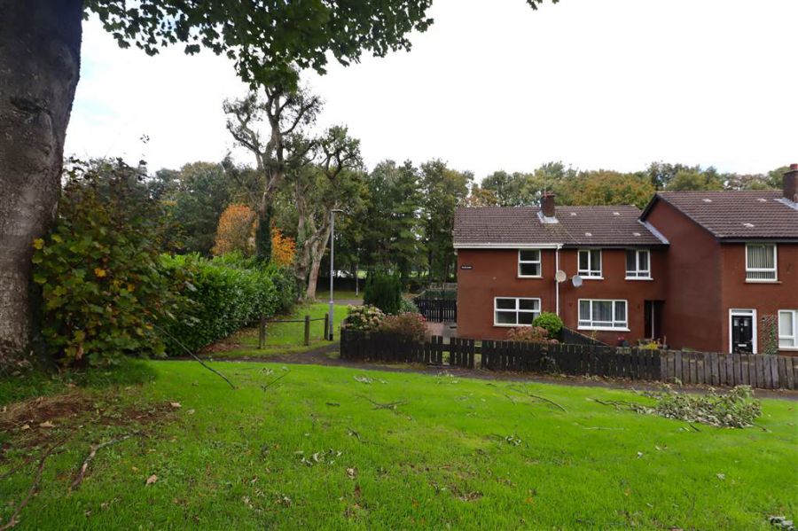 20 Knockburn Drive