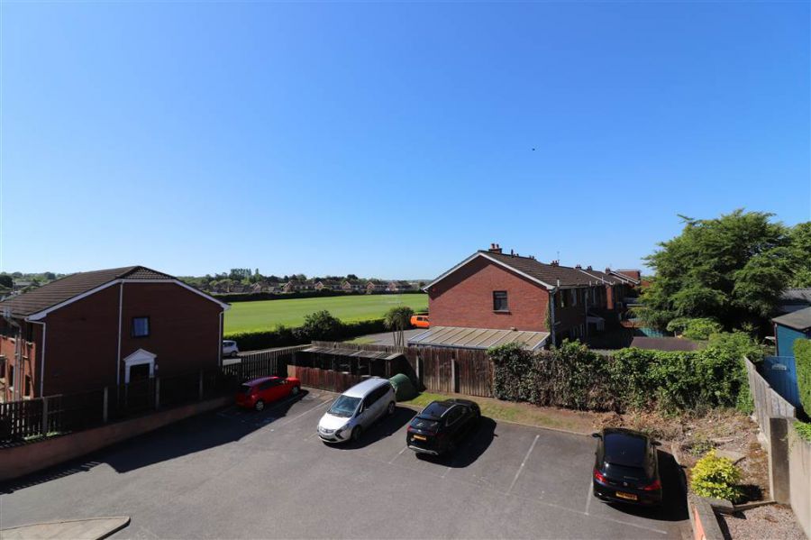 16 Saintfield Mews