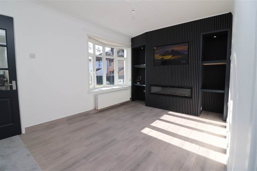 15 River Court