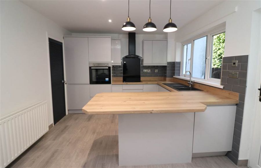 15 River Court