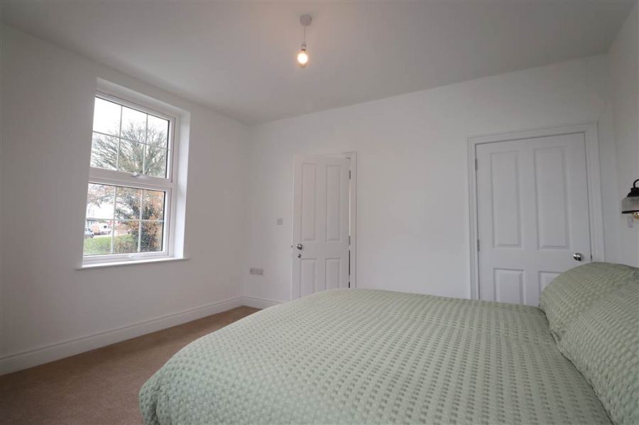 Apartment 3 Charlestown Hall