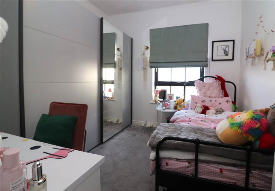 18 Lady Wallace Court