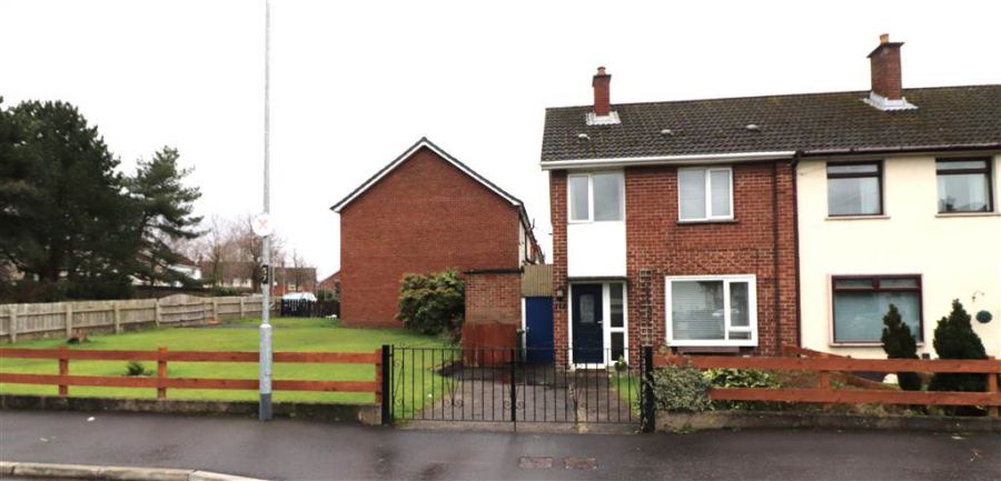 142 Hornbeam Road, River Road, Dunmurry, BT17 9DE