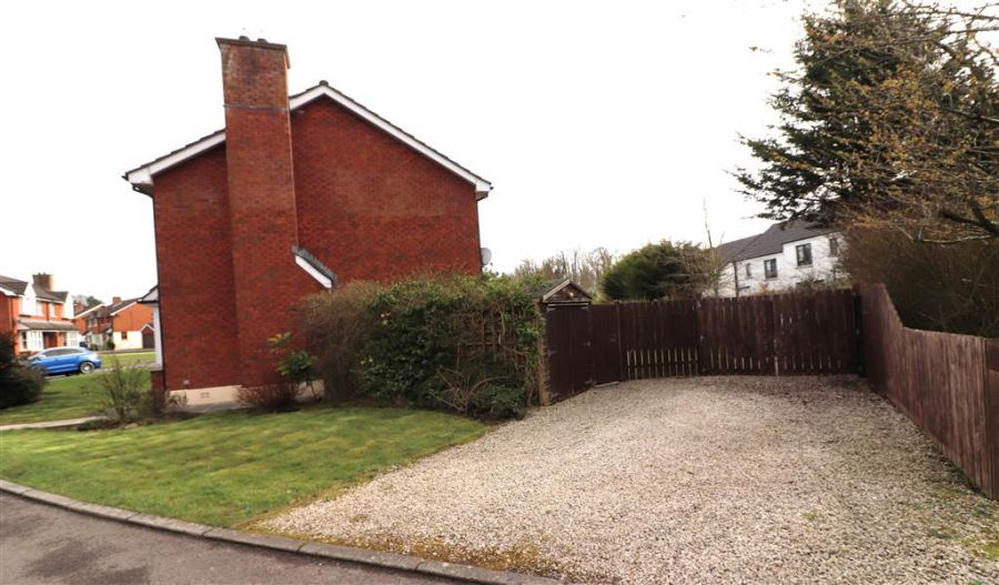 40 Knockdarragh Park