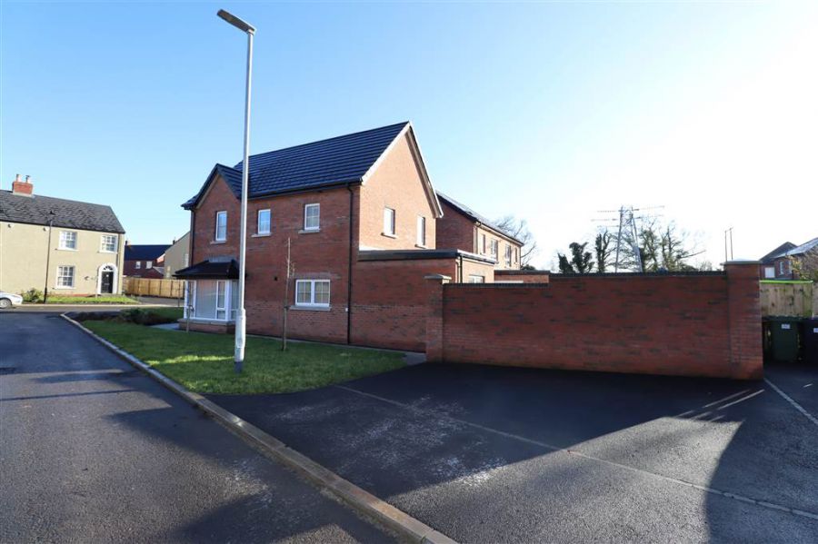 43 Charlestown Hall Lane