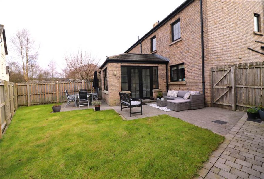 5 Lady Wallace Avenue