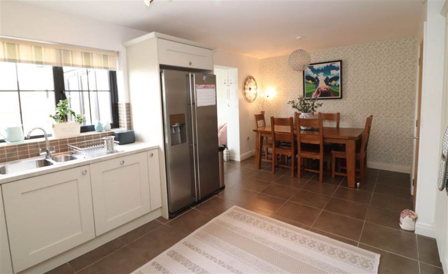 5 Lady Wallace Avenue