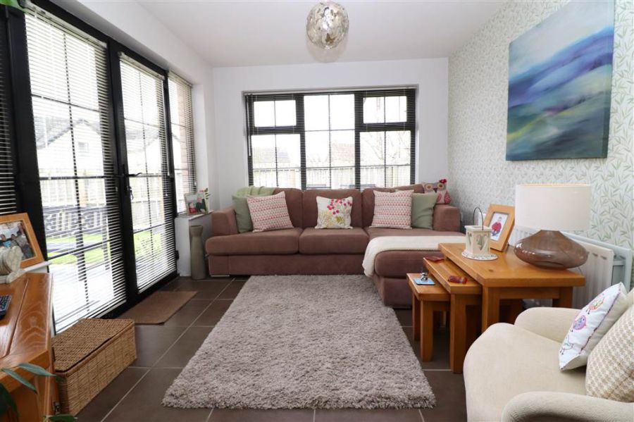 5 Lady Wallace Avenue