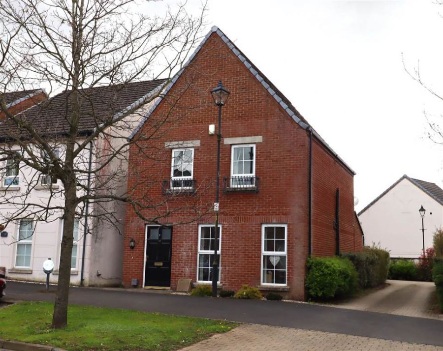 19 Lady Wallace Road, Lisburn, BT28 3WS
