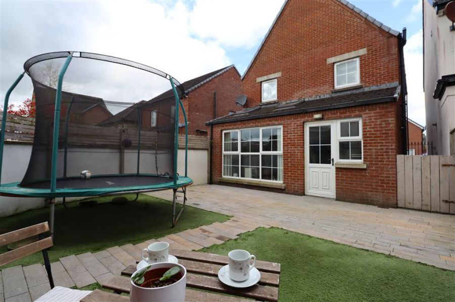 19 Lady Wallace Road