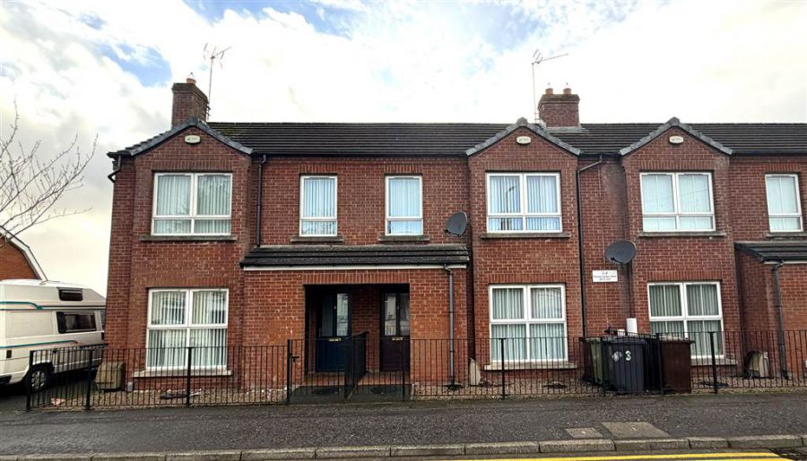 3 Warren Gardens Mews