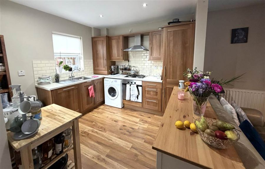 3 Warren Gardens Mews