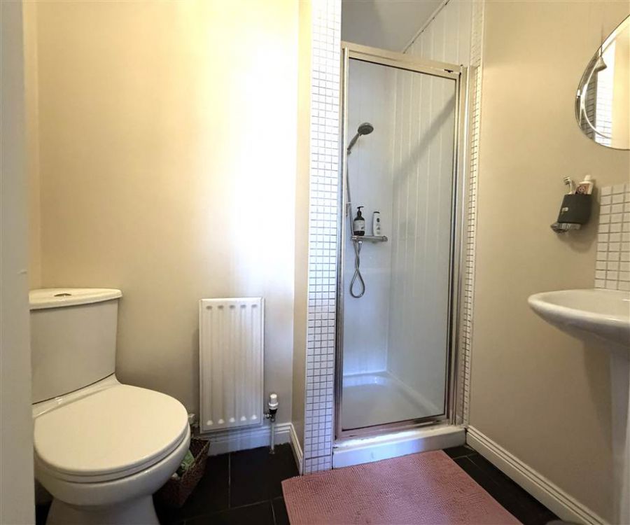 3 Warren Gardens Mews