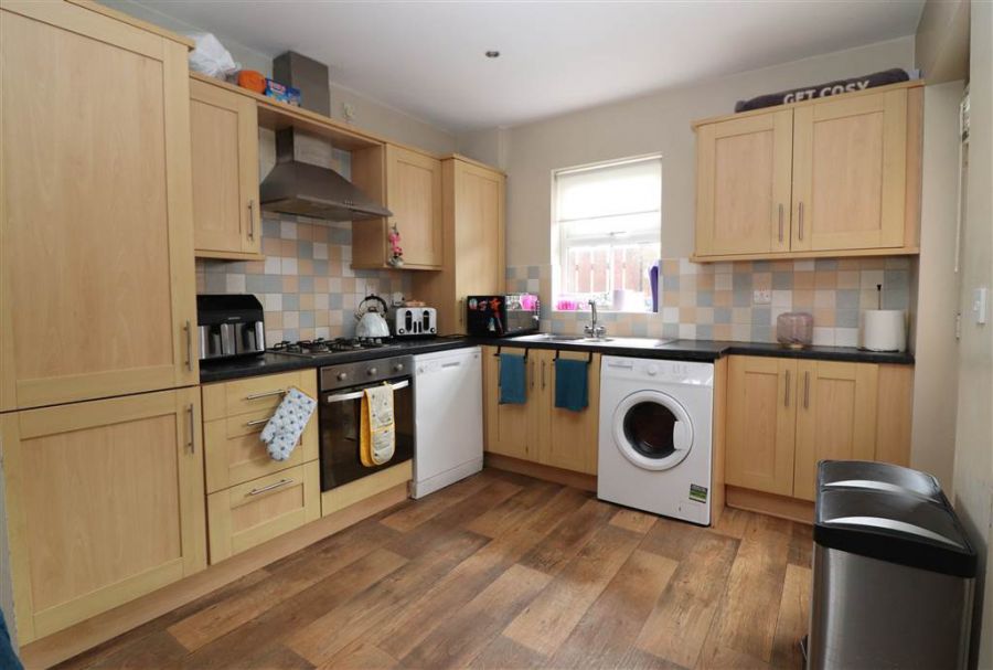 2 Warren Gardens Mews