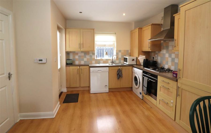 1 Warren Gardens Mews