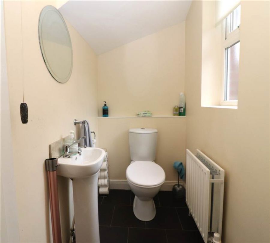 1 Warren Gardens Mews