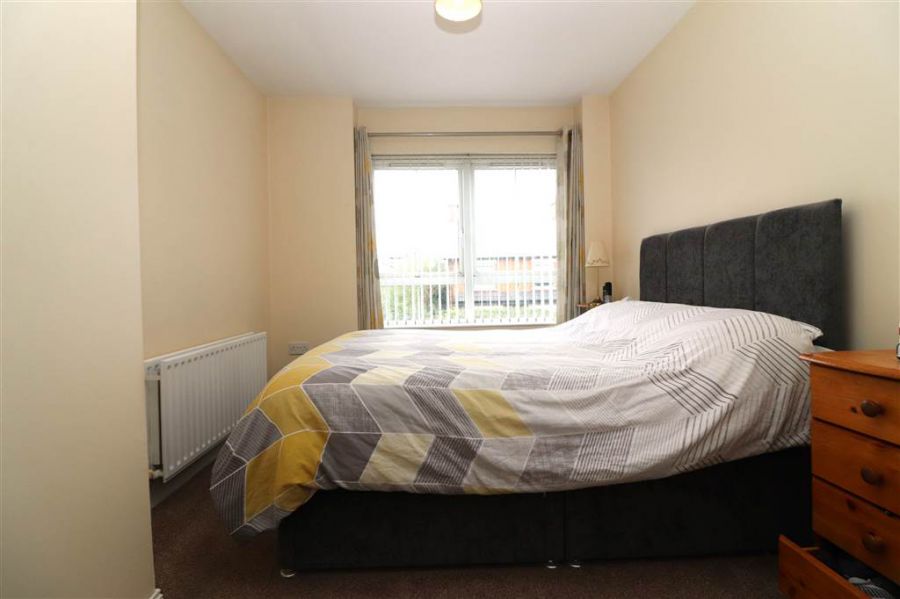 1 Warren Gardens Mews