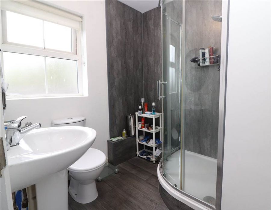 1 Warren Gardens Mews