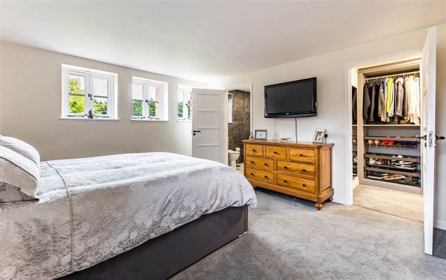 Millbrae House & Lodges, 3 Tullyrusk Road