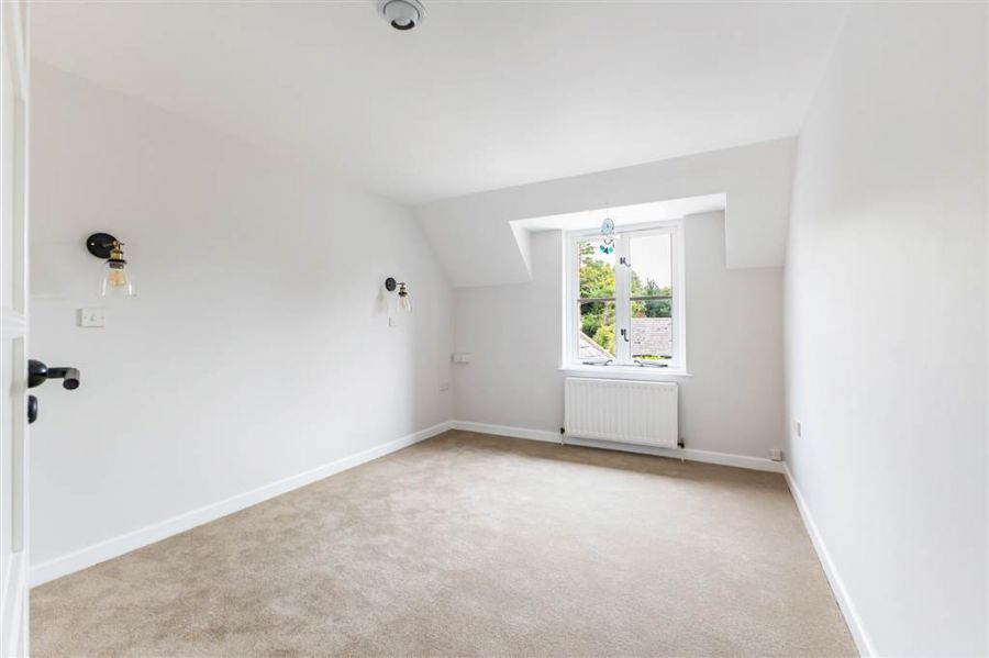 Millbrae House & Lodges, 3 Tullyrusk Road