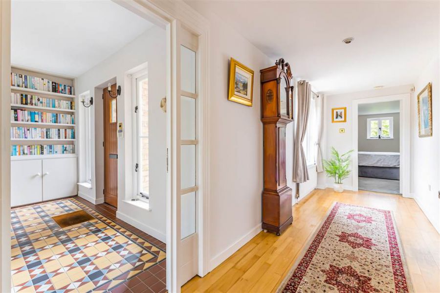 Millbrae House & Lodges, 3 Tullyrusk Road