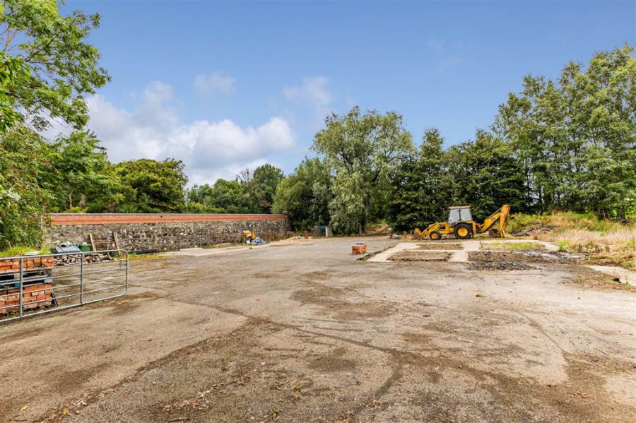 Millbrae House & Lodges, 3 Tullyrusk Road