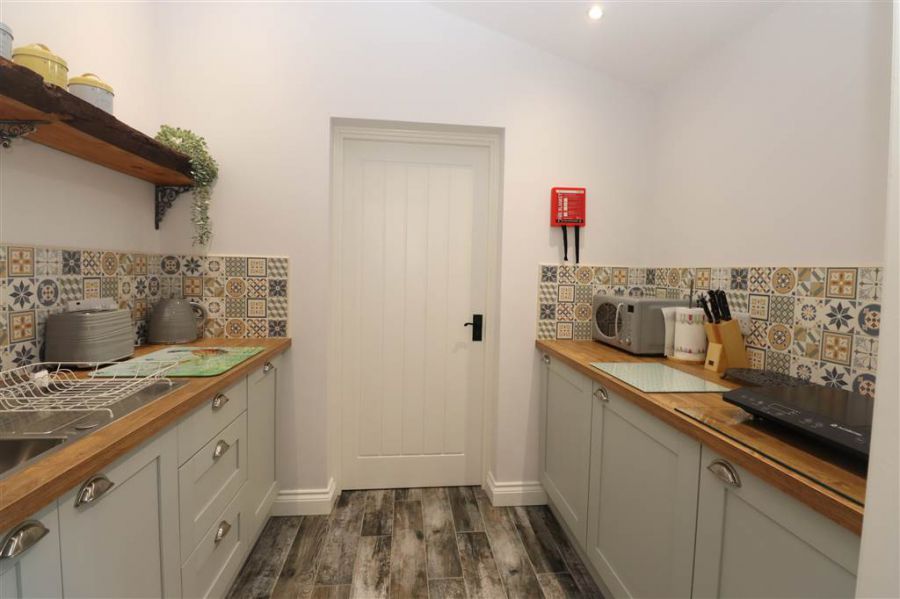 Millbrae House & Lodges, 3 Tullyrusk Road