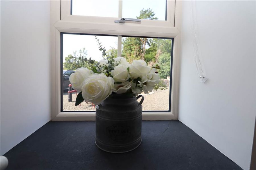 Millbrae House & Lodges, 3 Tullyrusk Road