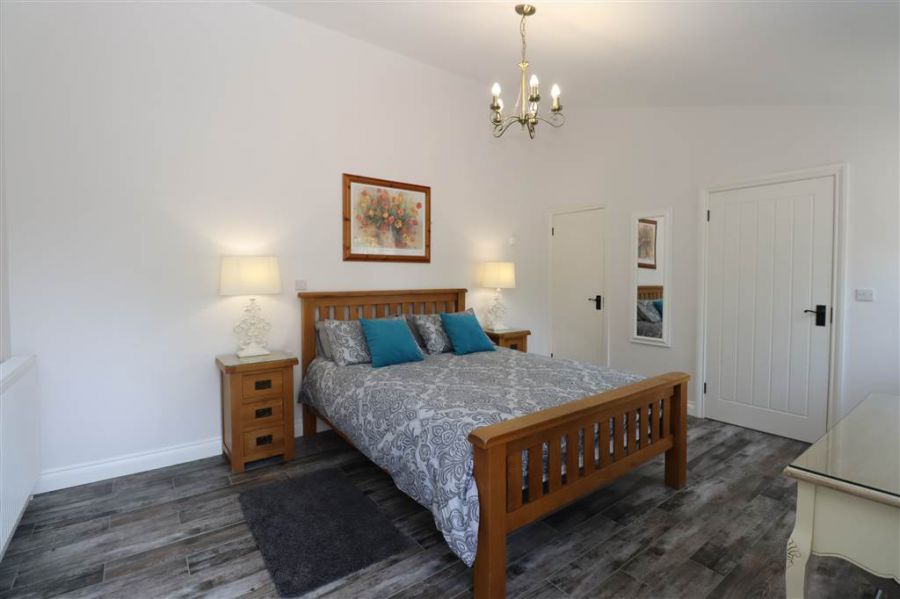 Millbrae House & Lodges, 3 Tullyrusk Road