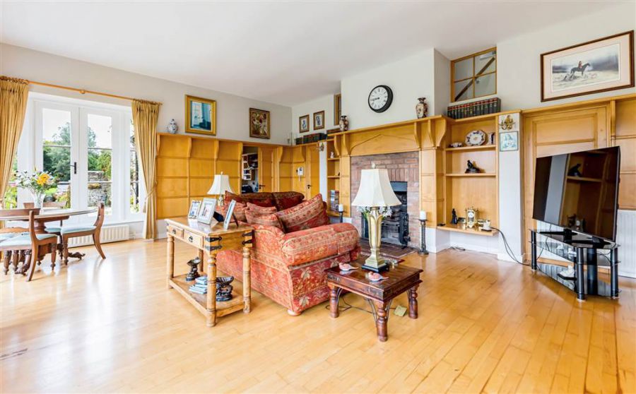 Millbrae House & Lodges, 3 Tullyrusk Road