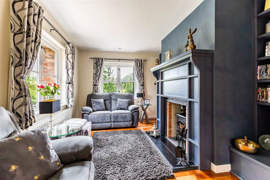 Millbrae House & Lodges, 3 Tullyrusk Road