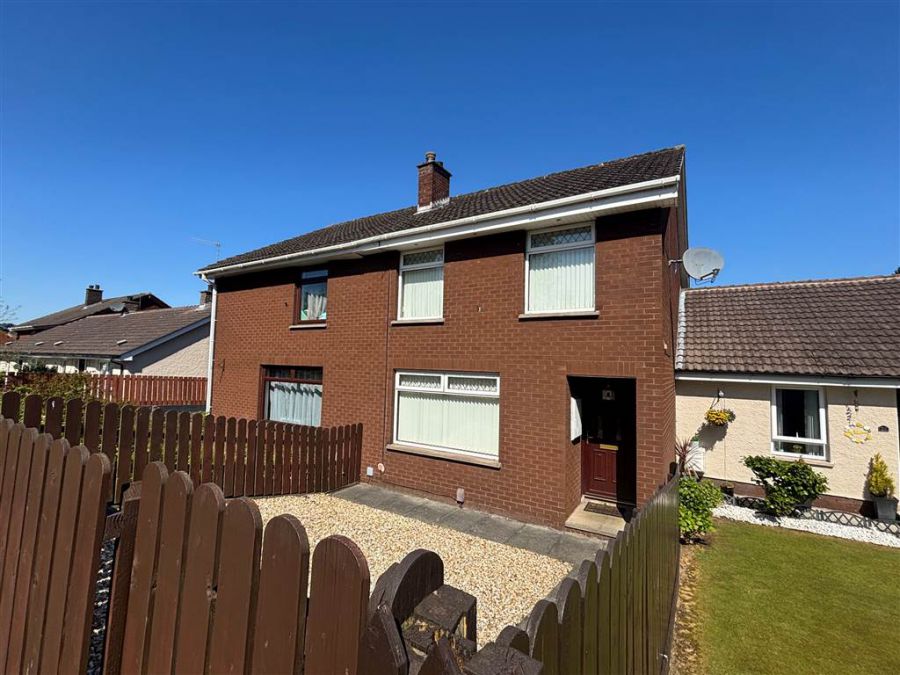 33 Causeway End Park