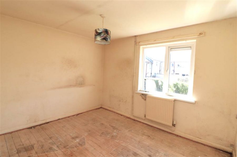 48B Willow Gardens