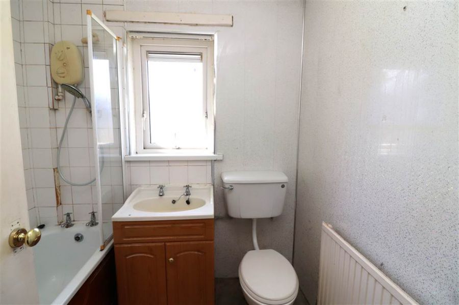 48B Willow Gardens