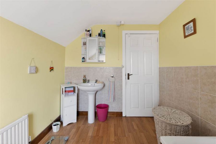 54 Nettlehill Road