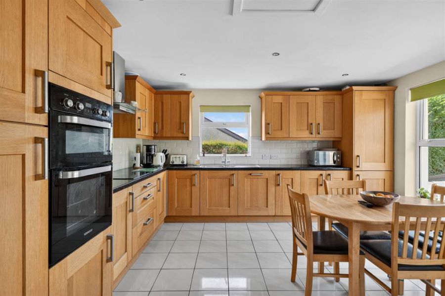 54 Nettlehill Road