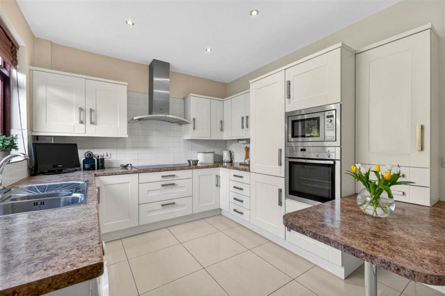 9 Magheralave Park North