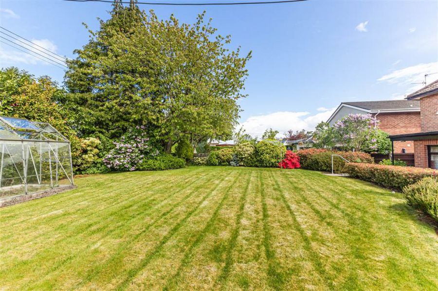 9 Magheralave Park North