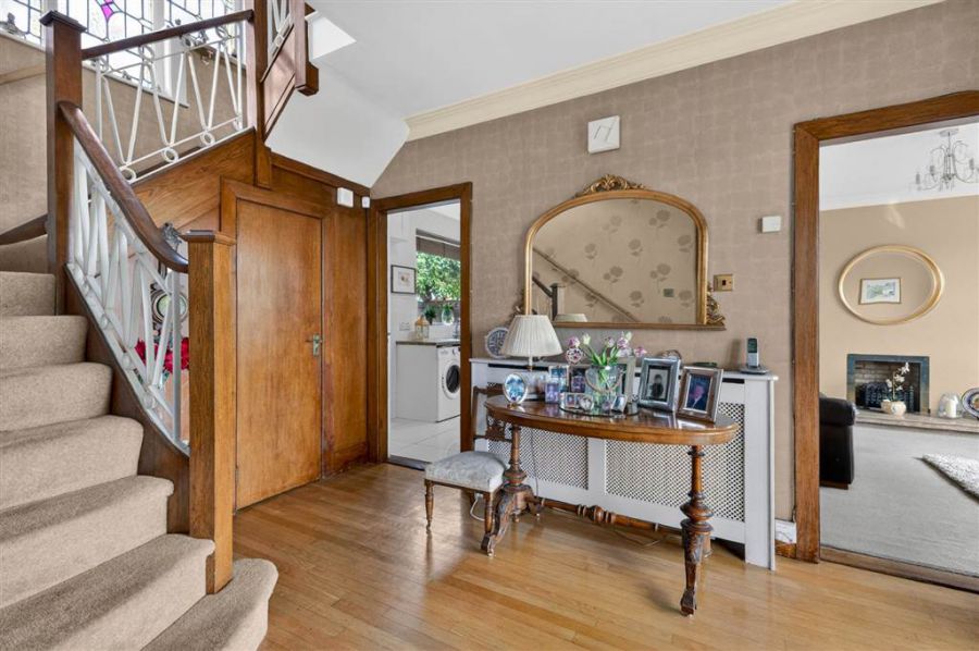 9 Magheralave Park North