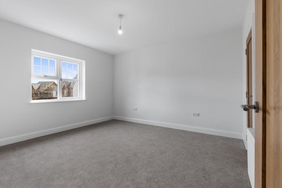 121, (with Sunroom), Camowen