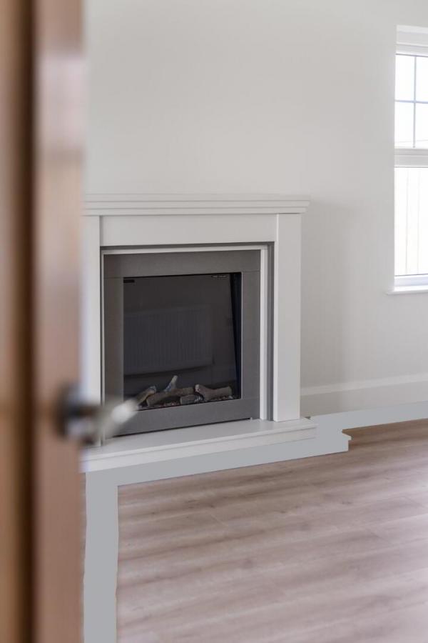 121, (with Sunroom), Camowen