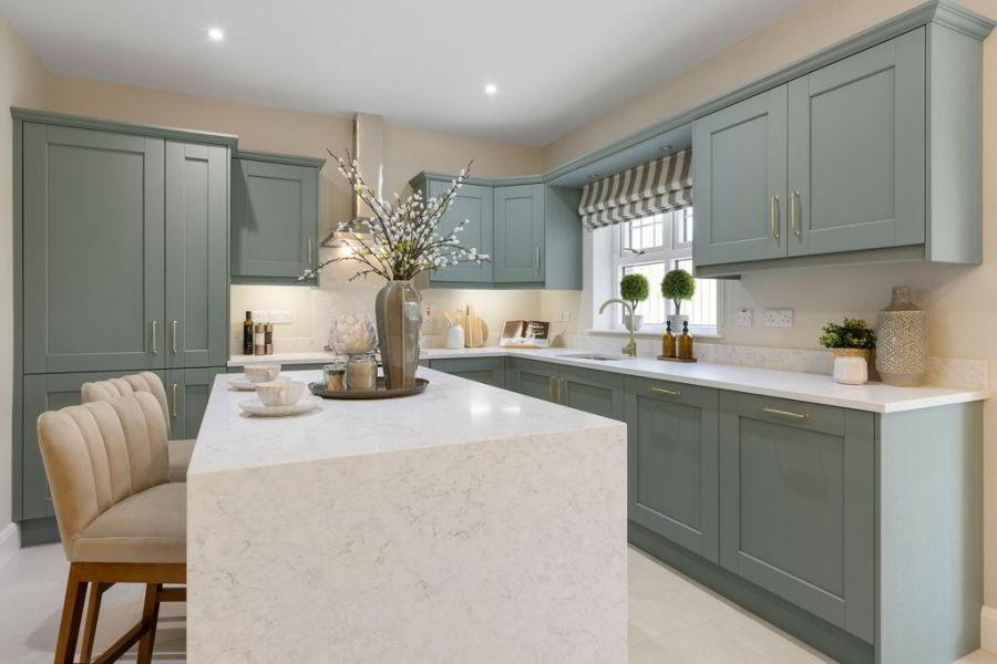 24, (With Sunroom), Camowen